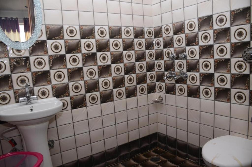 Hotel Robin Inn Amritsar Eksteriør billede