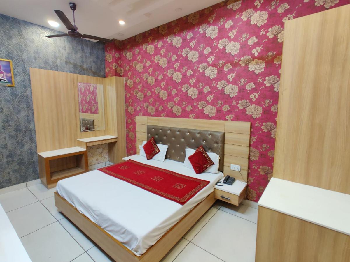 Hotel Robin Inn Amritsar Eksteriør billede