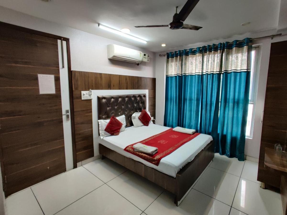 Hotel Robin Inn Amritsar Eksteriør billede
