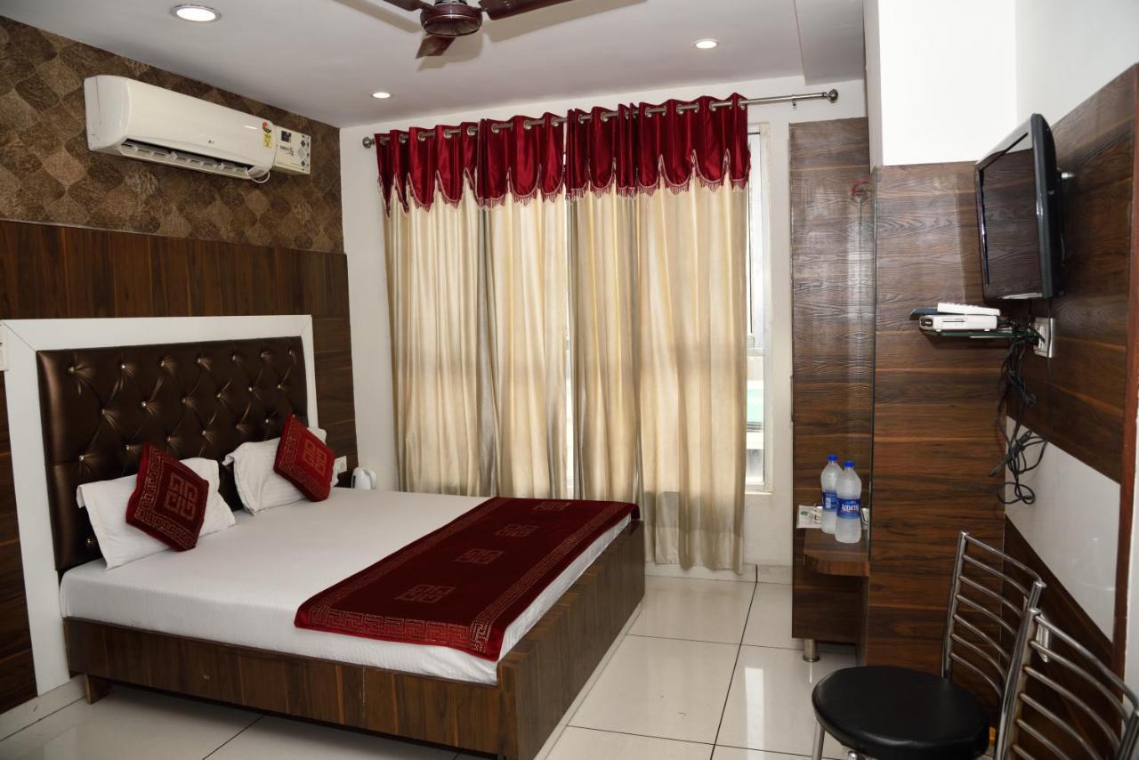 Hotel Robin Inn Amritsar Eksteriør billede