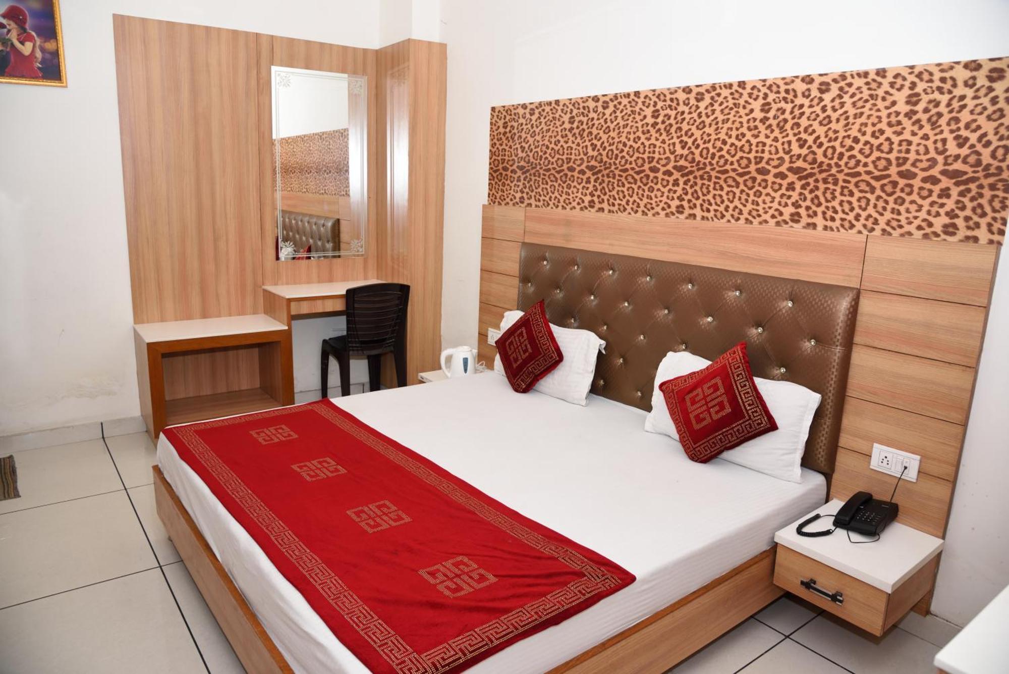 Hotel Robin Inn Amritsar Eksteriør billede