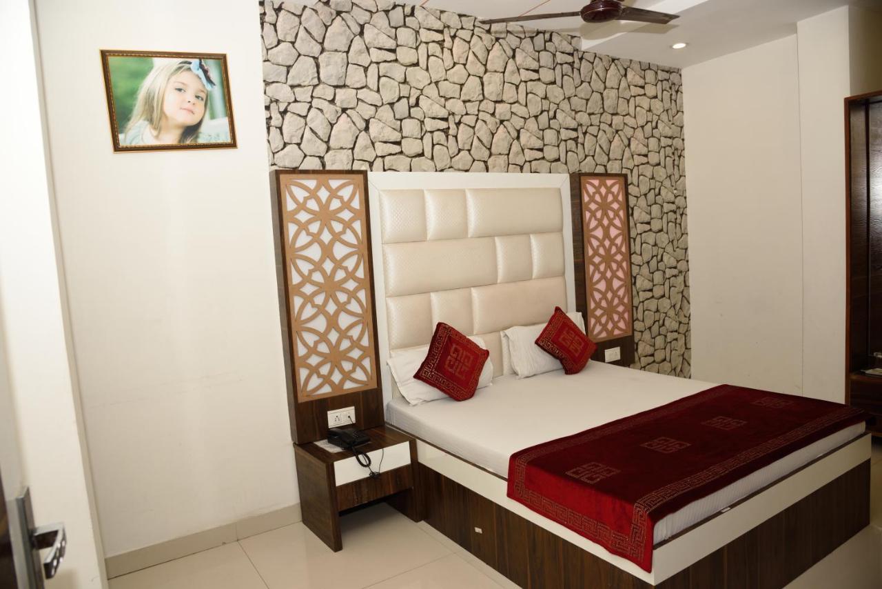 Hotel Robin Inn Amritsar Eksteriør billede