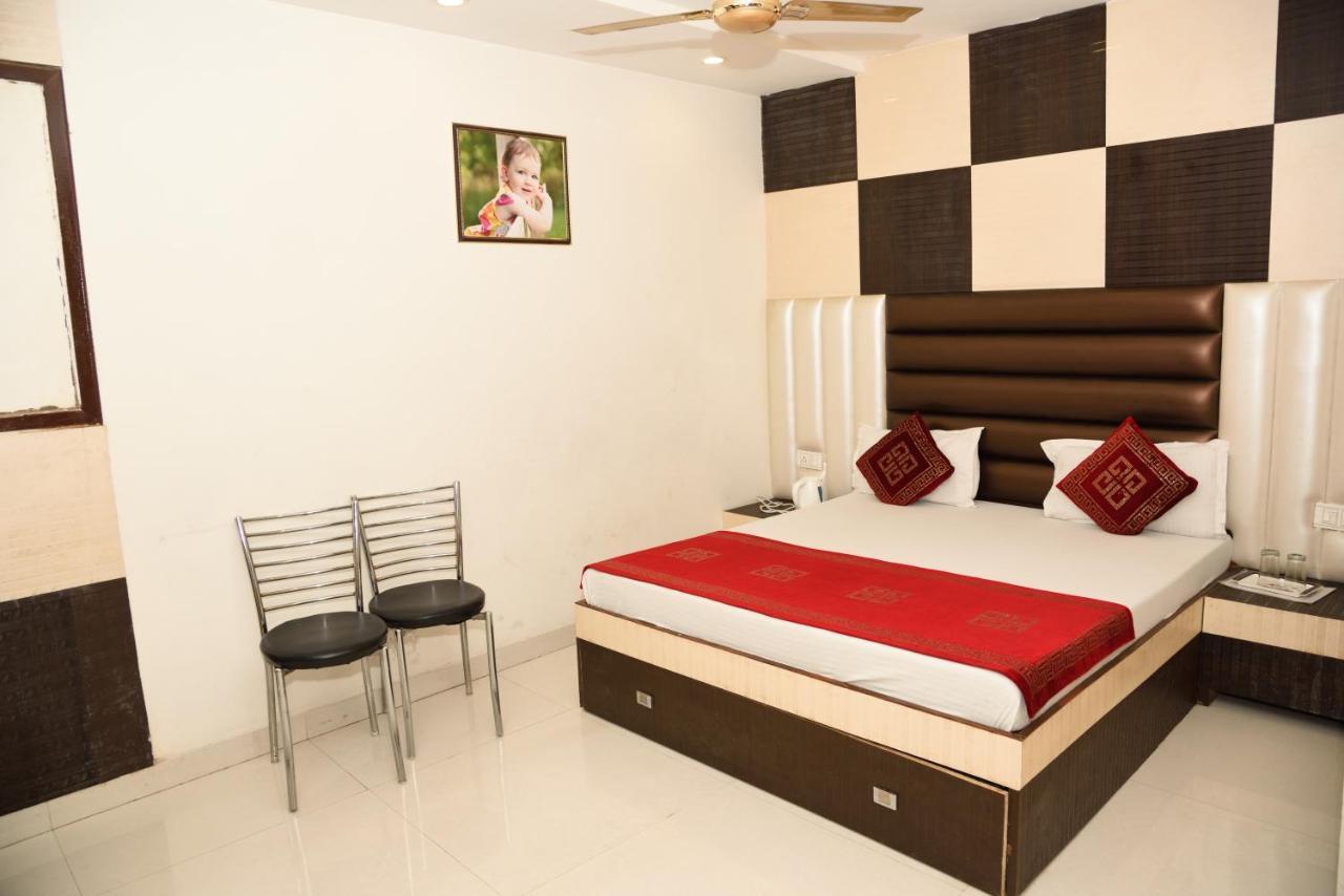 Hotel Robin Inn Amritsar Eksteriør billede